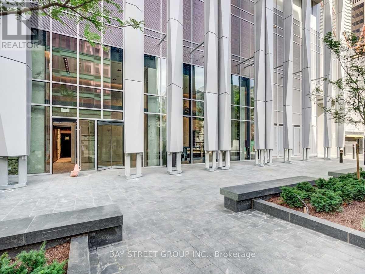 4602-1 Yorkville Avenue, Toronto, ON, M4W 0B1 - 7