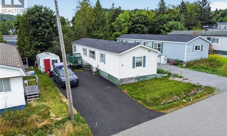 33 Glenview Drive