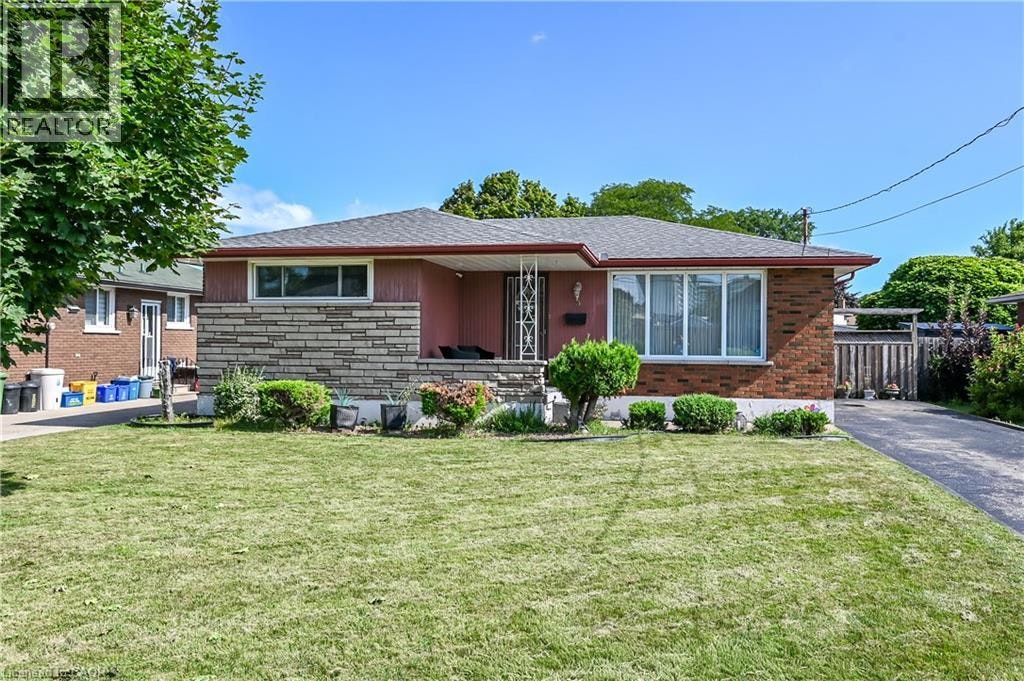 5 Kentley Drive, Hamilton, ON, L8H 2R6