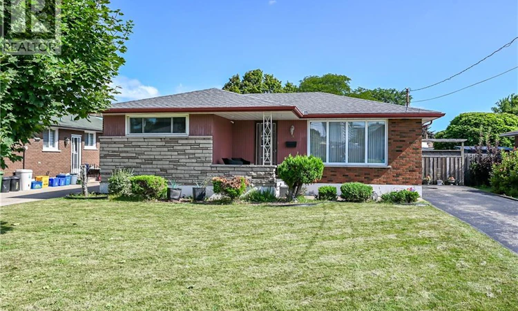 5 Kentley Drive