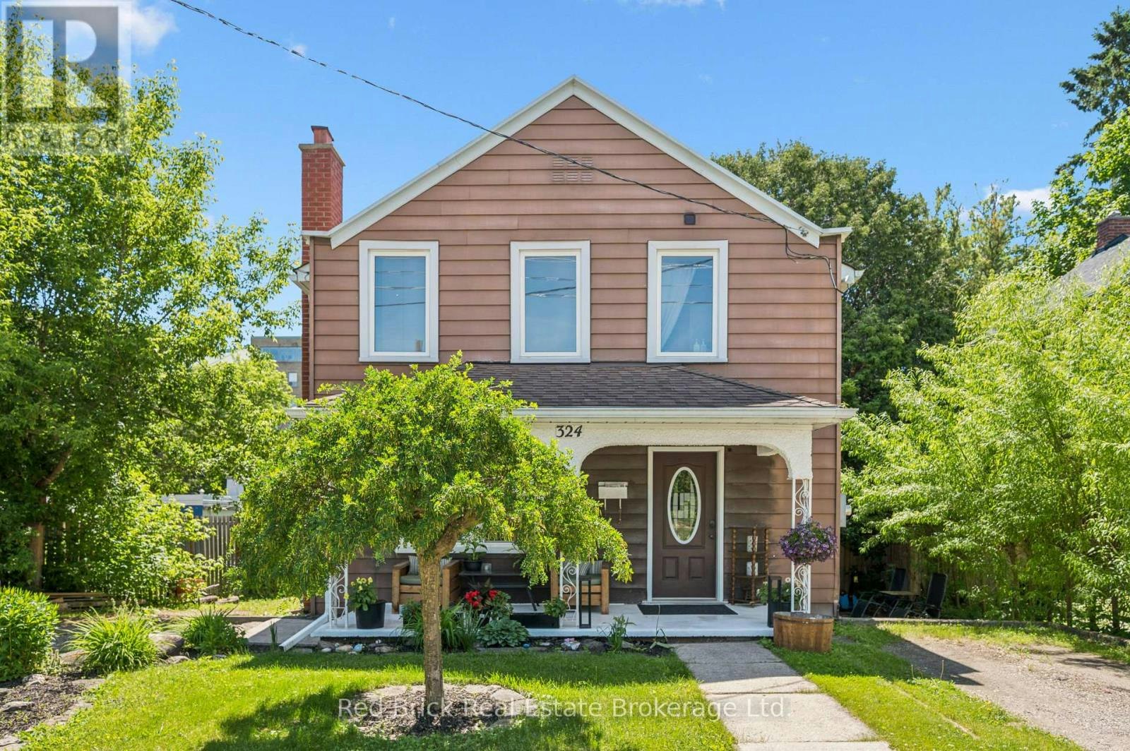 324 Waterloo Avenue, Guelph, ON, N1H 3J8