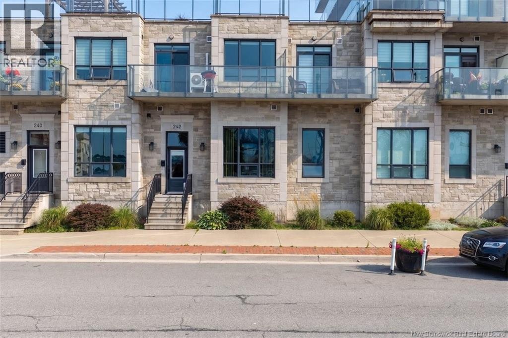 102-242 Water Street, Saint John, NB, E2L 0C5