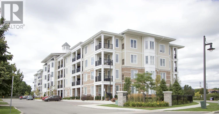 210-65 Shipway Avenue, Clarington, ON, L1B 0B7 - 3