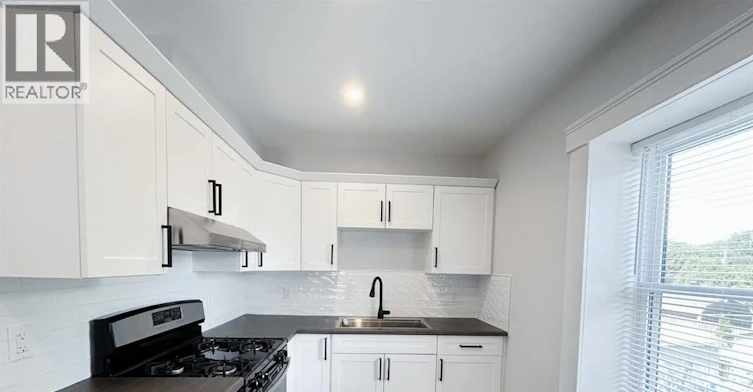 247 Selkirk Street, Chatham-Kent, ON, N7L 1Z5 - 2