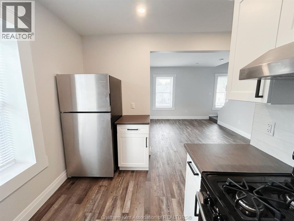 247 Selkirk Street, Chatham-Kent, ON, N7L 1Z5 - 4