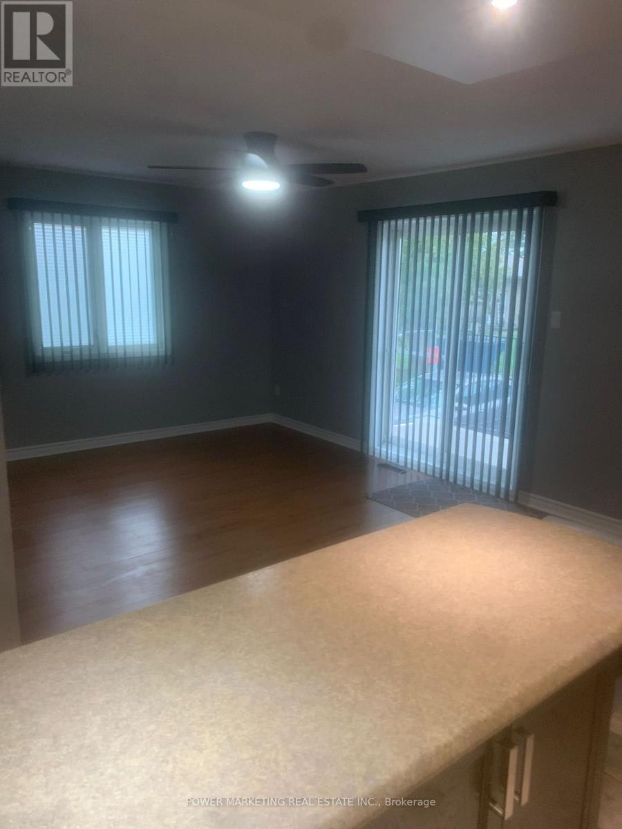 100-902 Notre Dame Street, Russell, ON, K0A 1W0 - 6