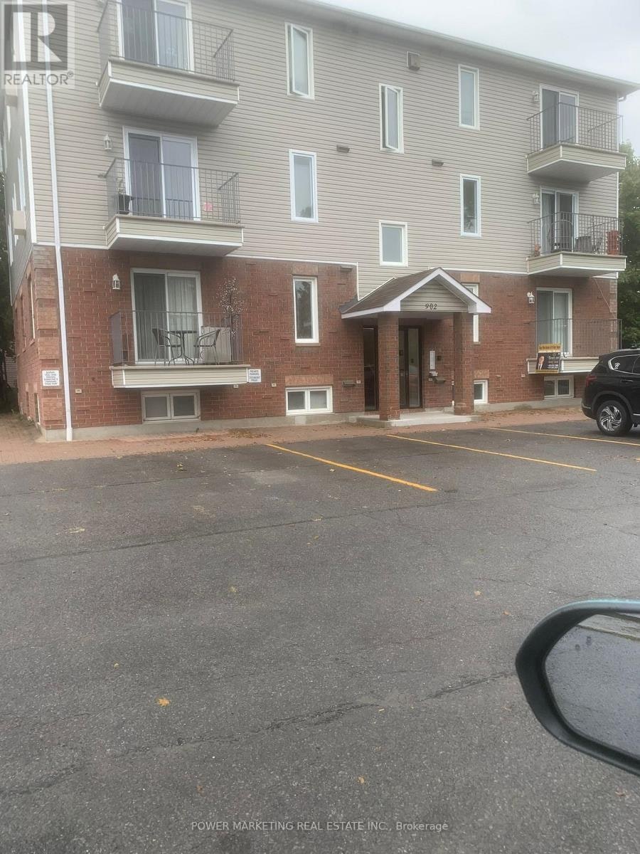 100-902 Notre Dame Street, Russell, ON, K0A 1W0