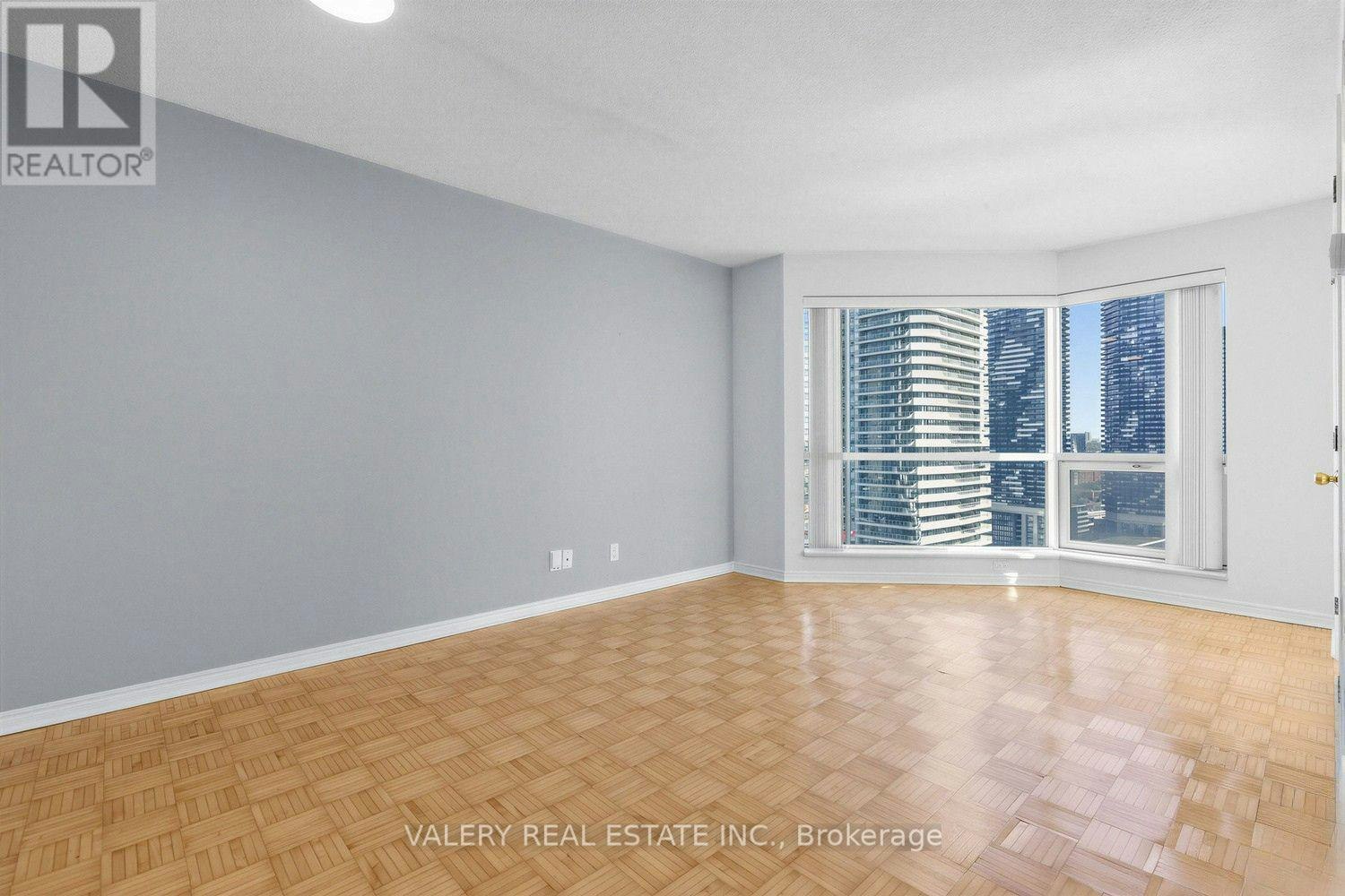 2910-10 Yonge Street, Toronto, ON, M5E 1R4 - 10