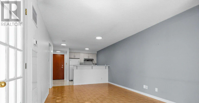 2910-10 Yonge Street, Toronto, ON, M5E 1R4 - 9