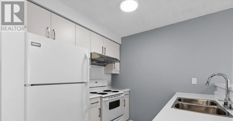 2910-10 Yonge Street, Toronto, ON, M5E 1R4 - 5
