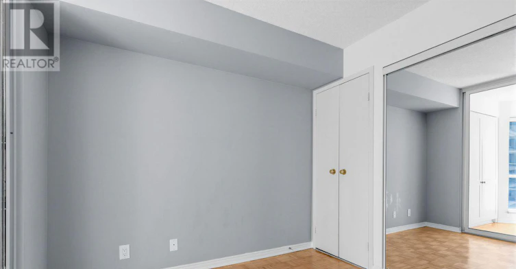 2910-10 Yonge Street, Toronto, ON, M5E 1R4 - 12