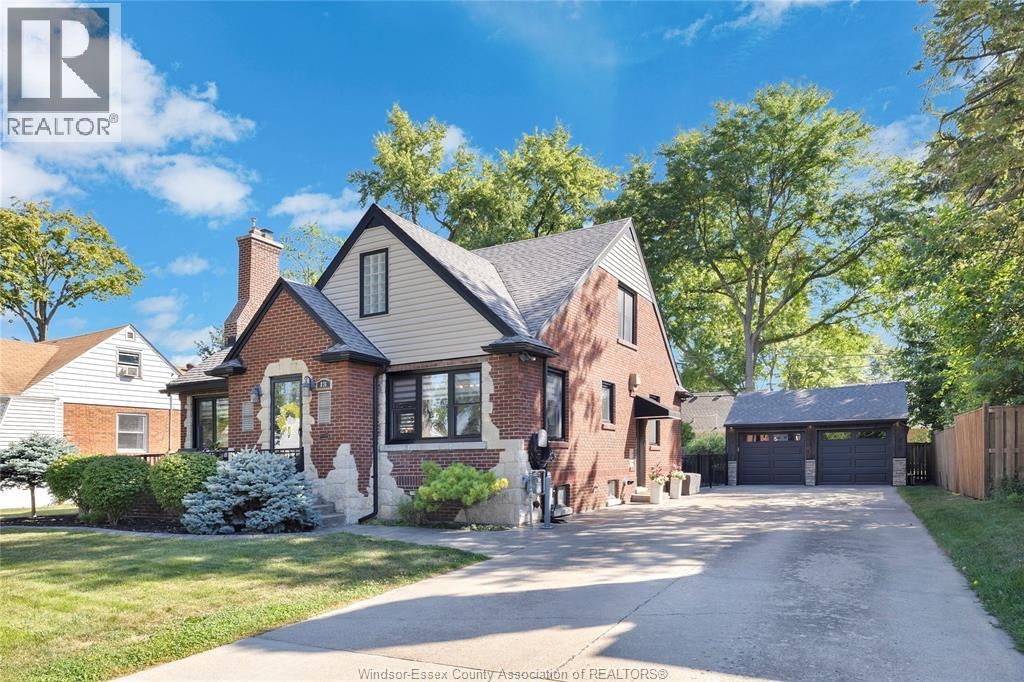876 Belle Isle View Boulevard, Windsor, ON, N8S 3G3