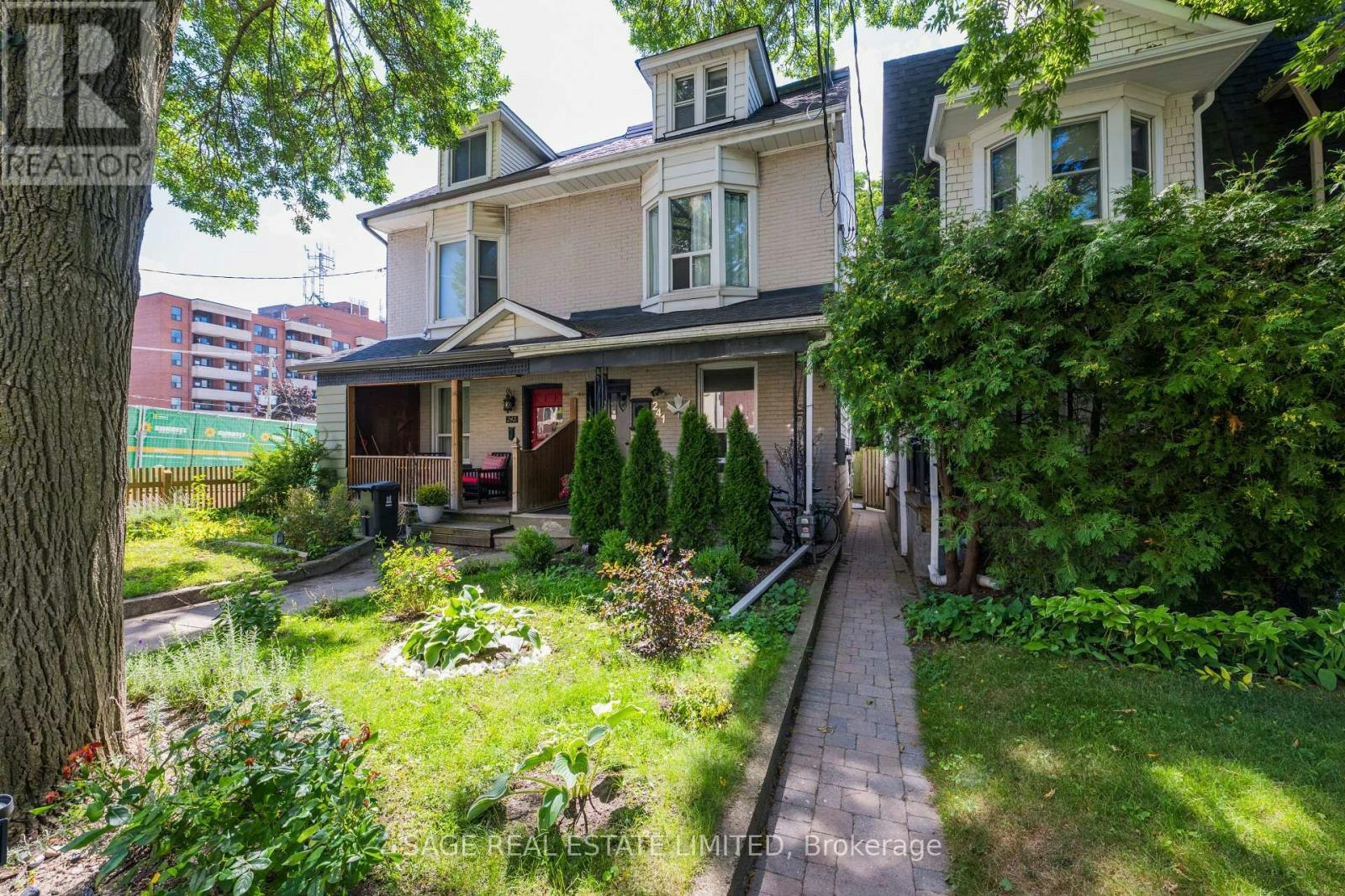 241 Langley Avenue, Toronto, ON, M4K 1C1
