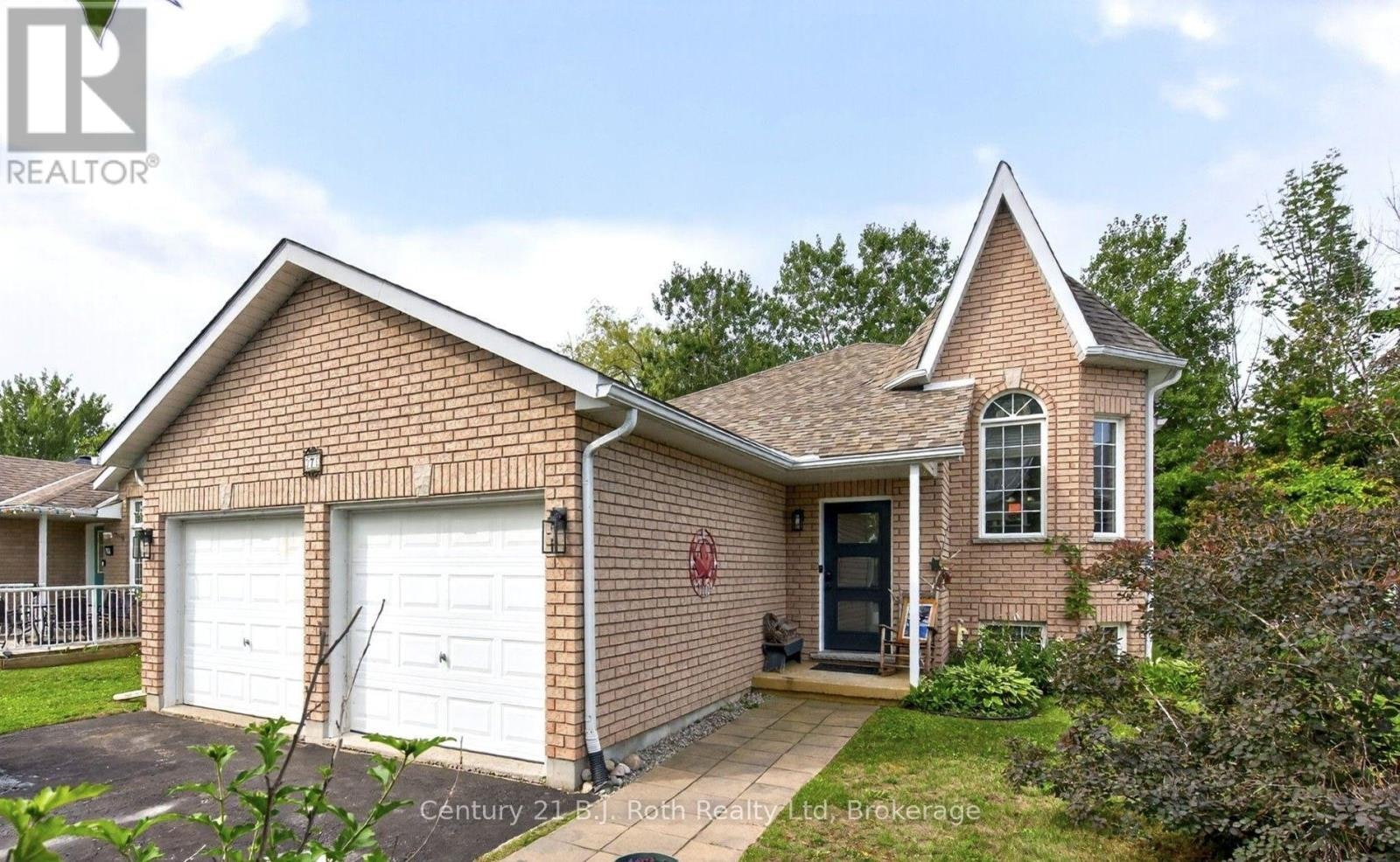 7 Georgias Walk, Tay, ON, L0K 2A0