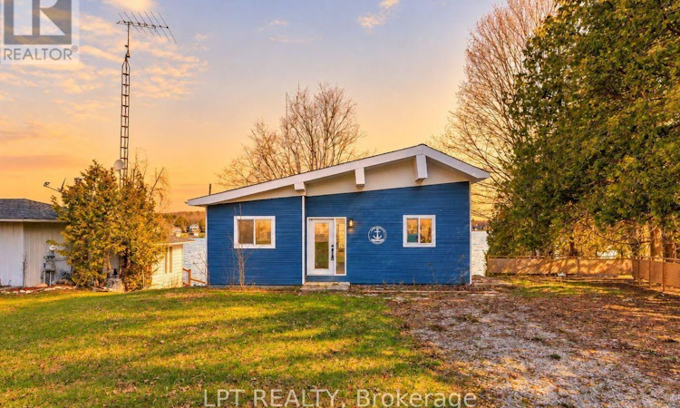 47 Moon Point Drive