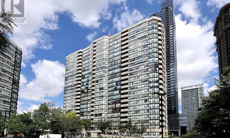 1507-330 Rathburn Road W