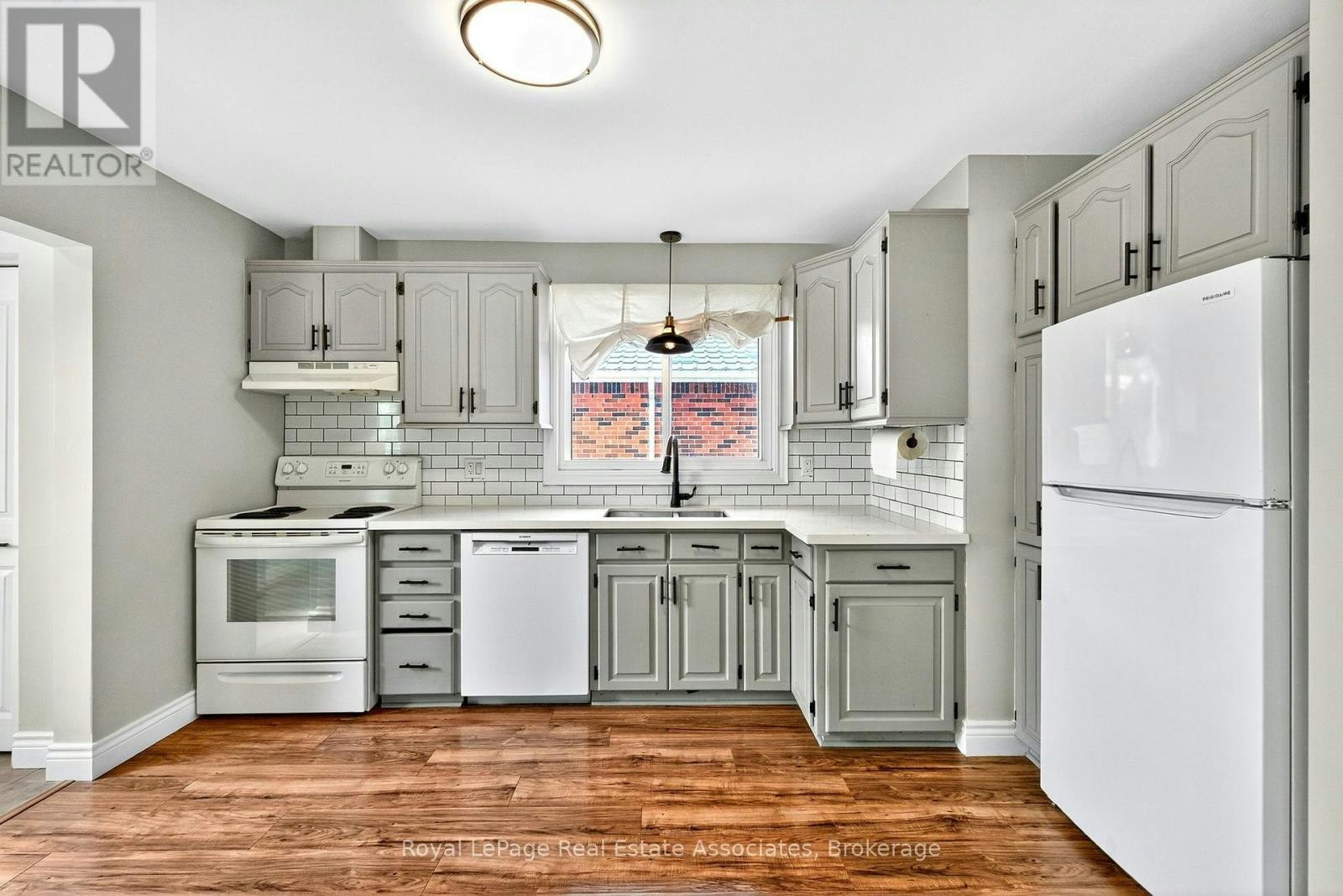 UPPER-312 45th Street EAST, Hamilton, ON, L8T 3K8 - 8