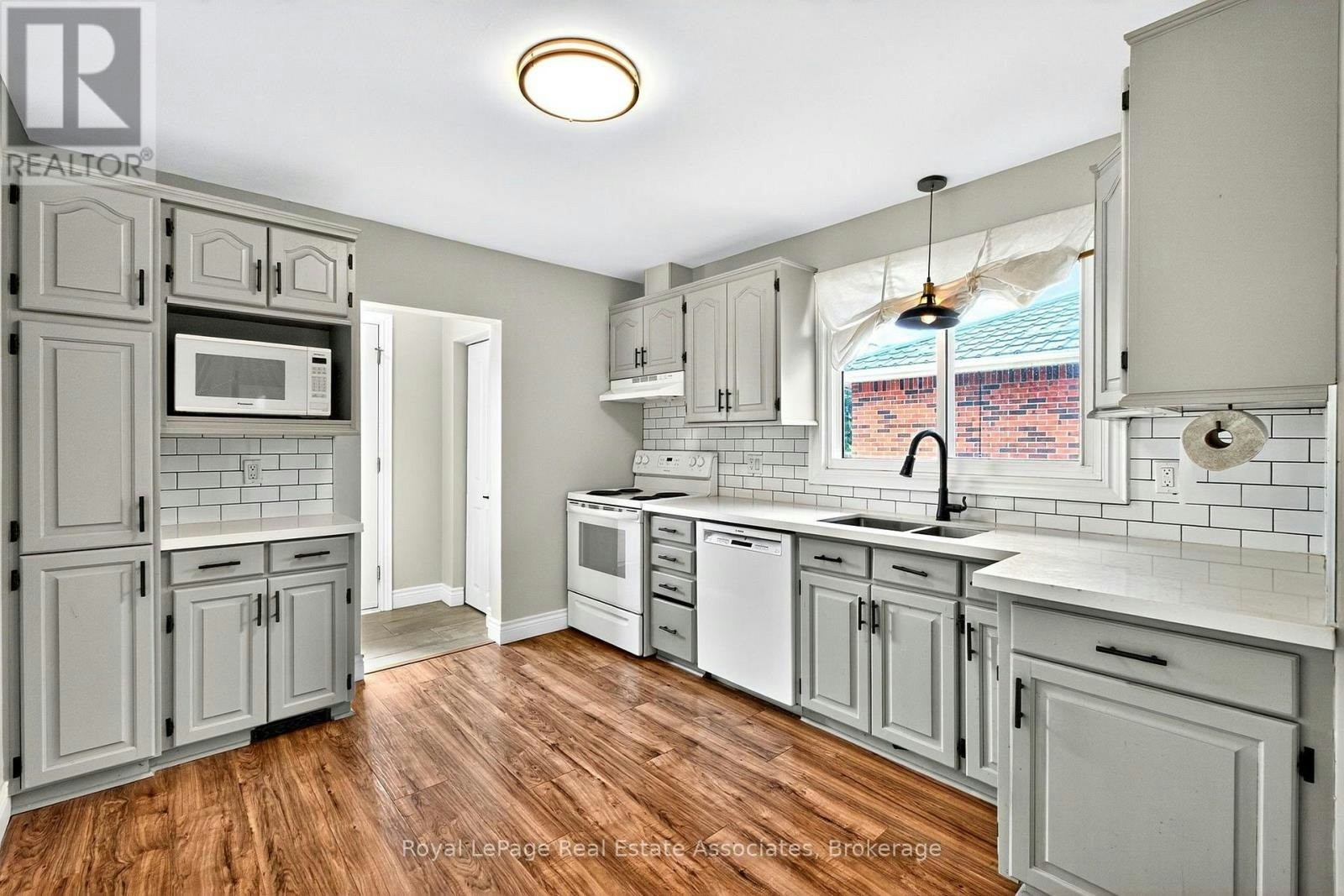 UPPER-312 45th Street EAST, Hamilton, ON, L8T 3K8 - 9