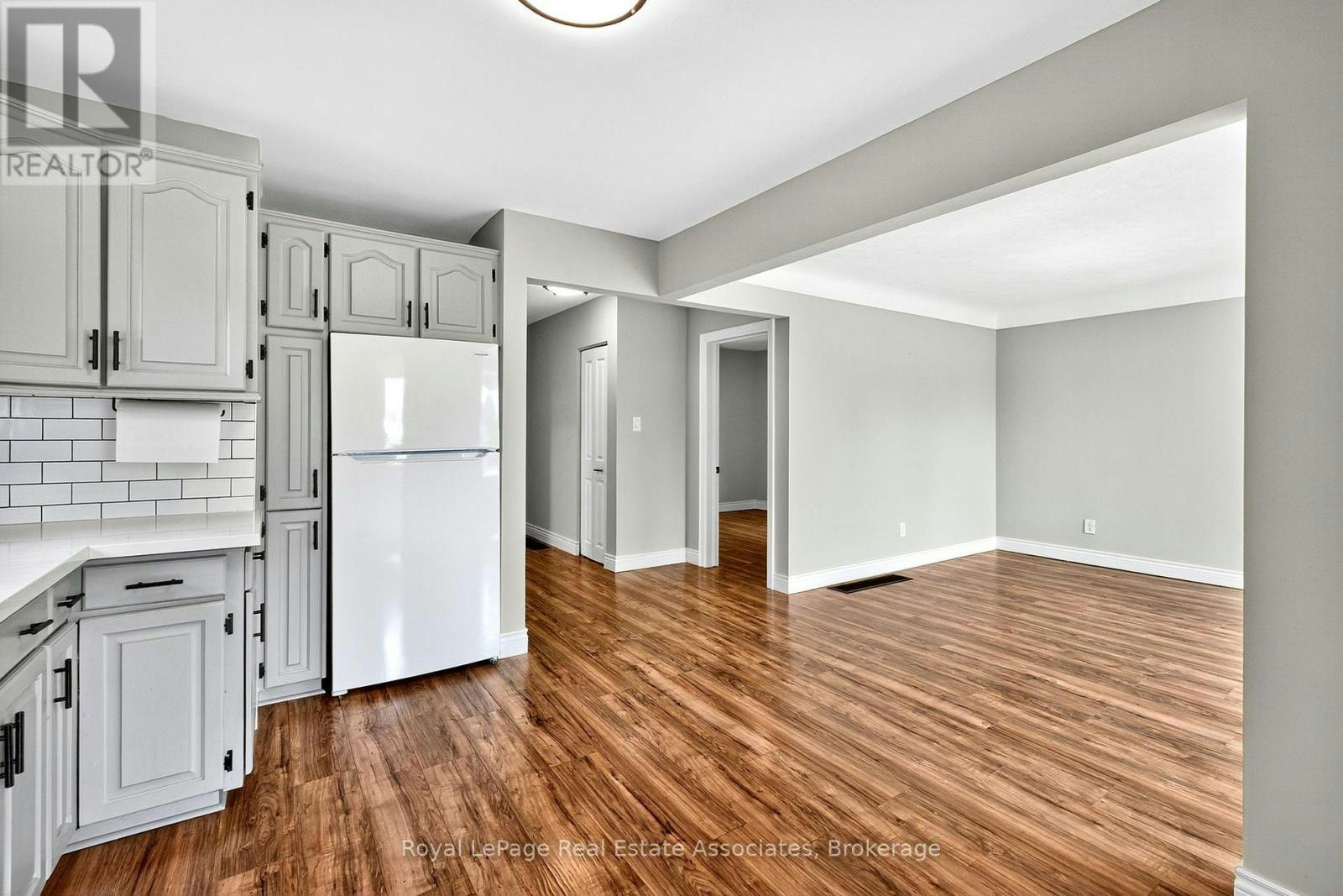 UPPER-312 45th Street EAST, Hamilton, ON, L8T 3K8 - 10