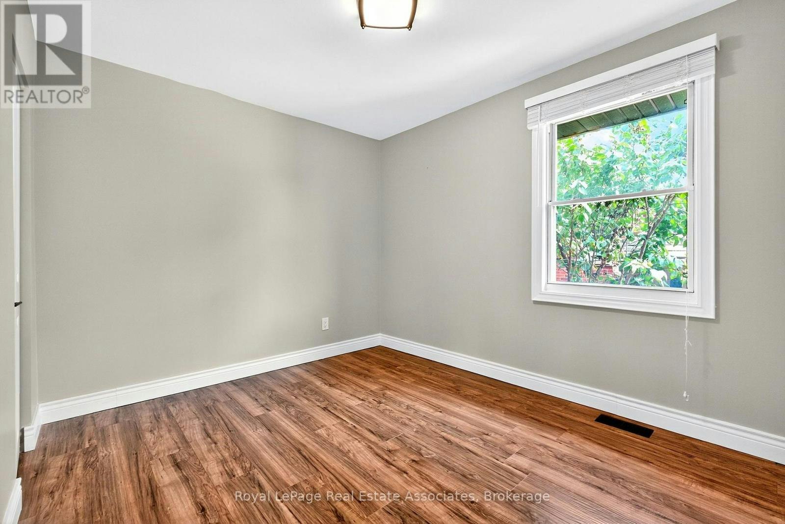 UPPER-312 45th Street EAST, Hamilton, ON, L8T 3K8 - 12