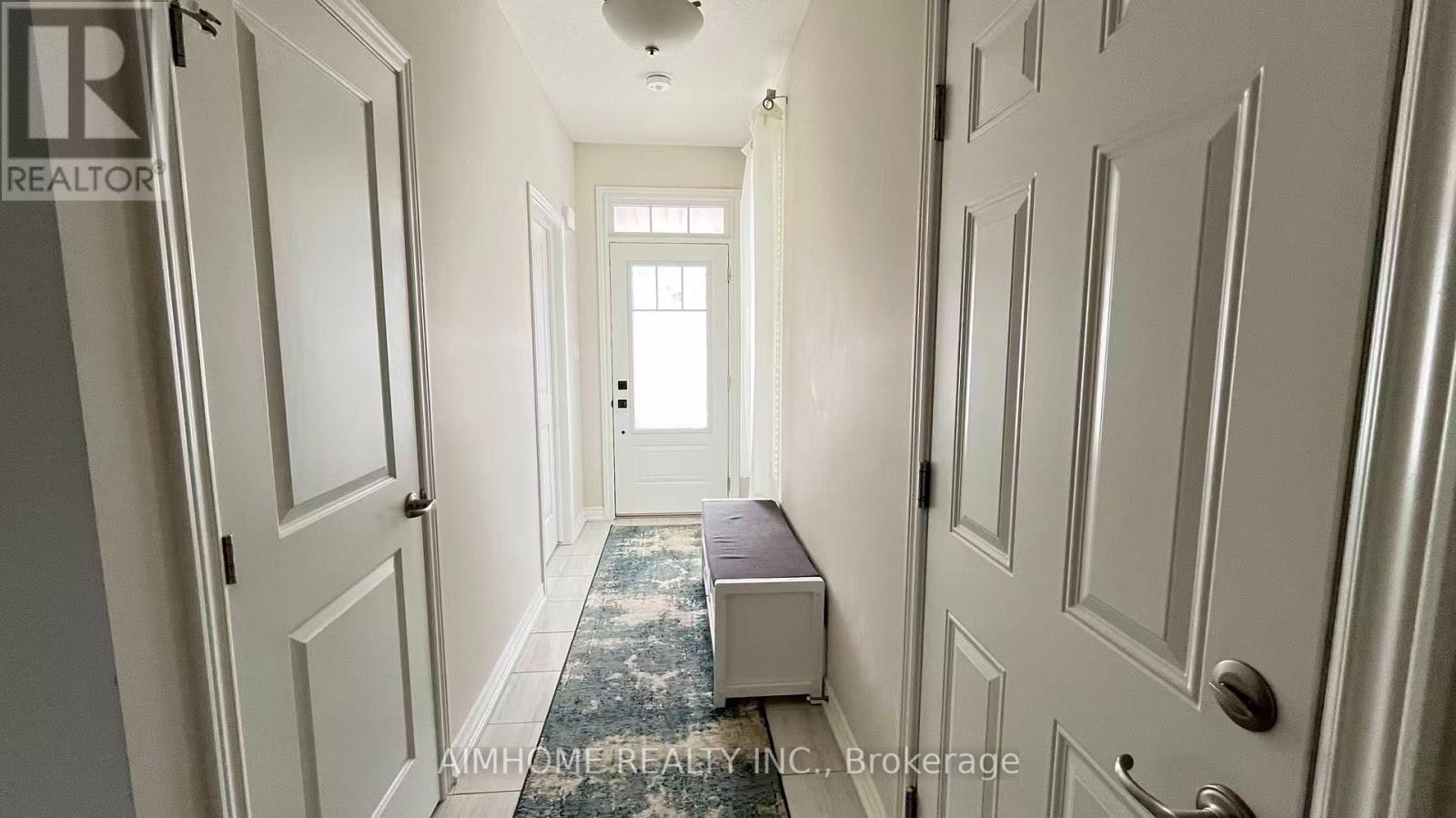 24 Noah Common, St. Catharines, ON, L2P 0G1 - 2