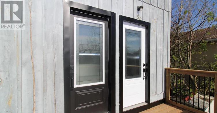 5-291 Stewart Street, Peterborough, ON, K9J 3N2