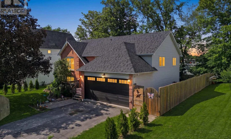 3 Maple Avenue
