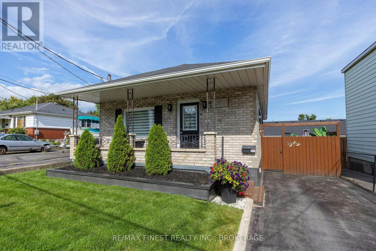 581 Division Street, Kingston, ON, K7K 4B7