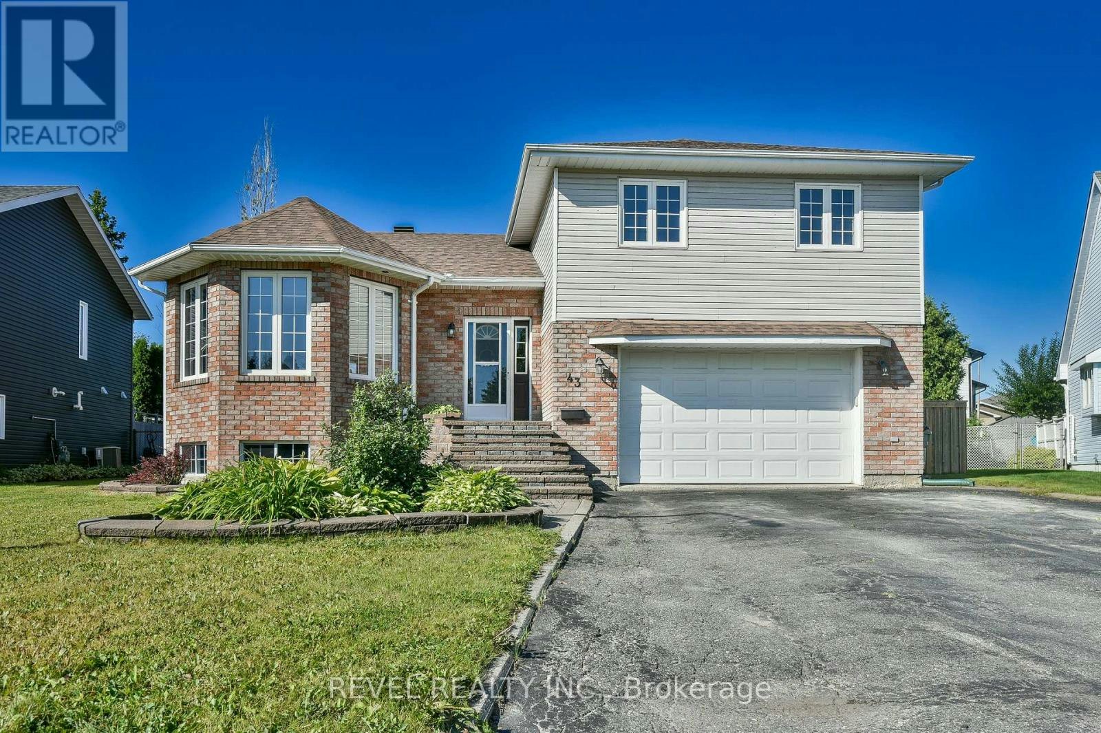 43 Pleasant Avenue, Timmins, ON, P4R 1M6