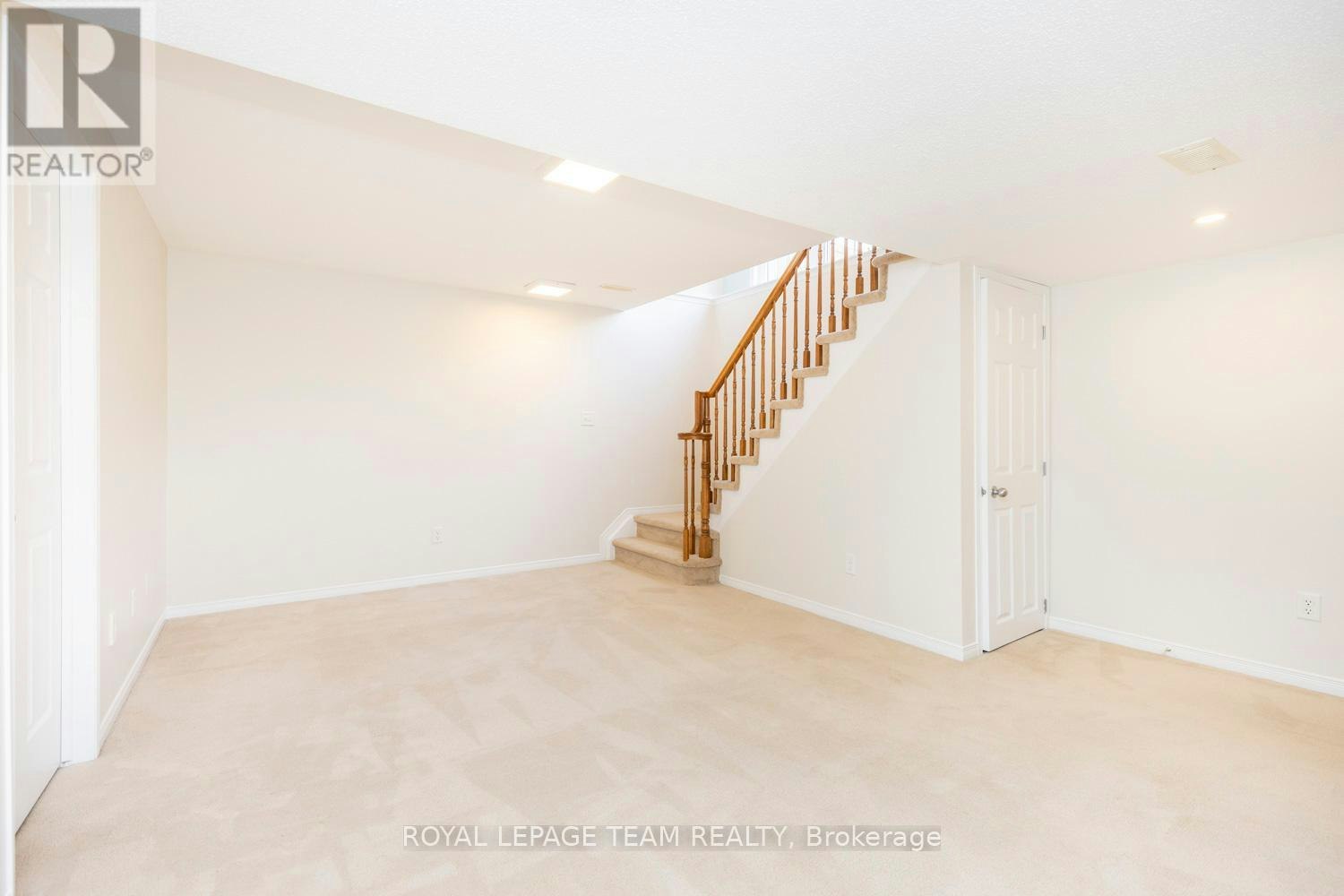 25 Kirkstone Private, Ottawa, ON, K2J 5E7 - 44