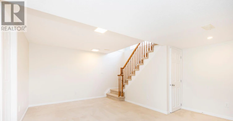 25 Kirkstone Private, Ottawa, ON, K2J 5E7 - 44
