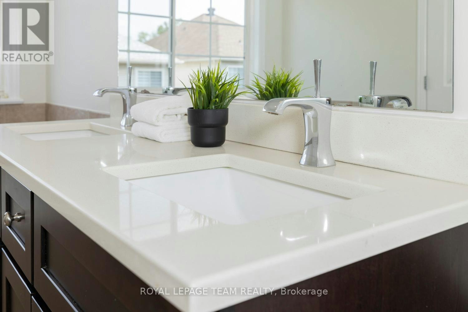 25 Kirkstone Private, Ottawa, ON, K2J 5E7 - 34