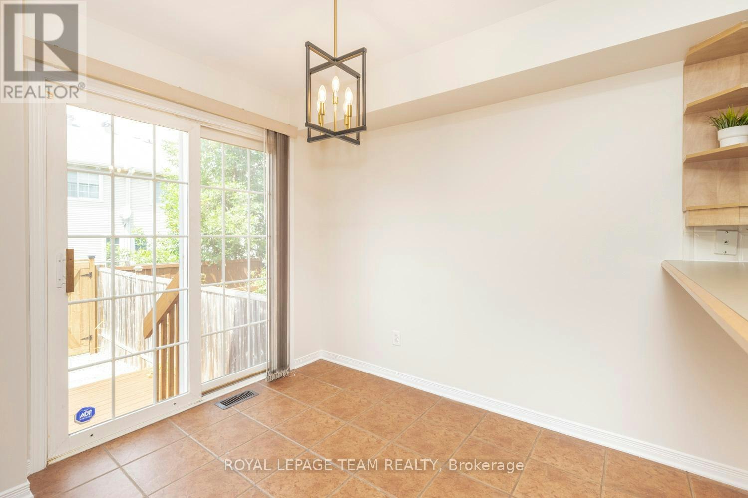 25 Kirkstone Private, Ottawa, ON, K2J 5E7 - 23