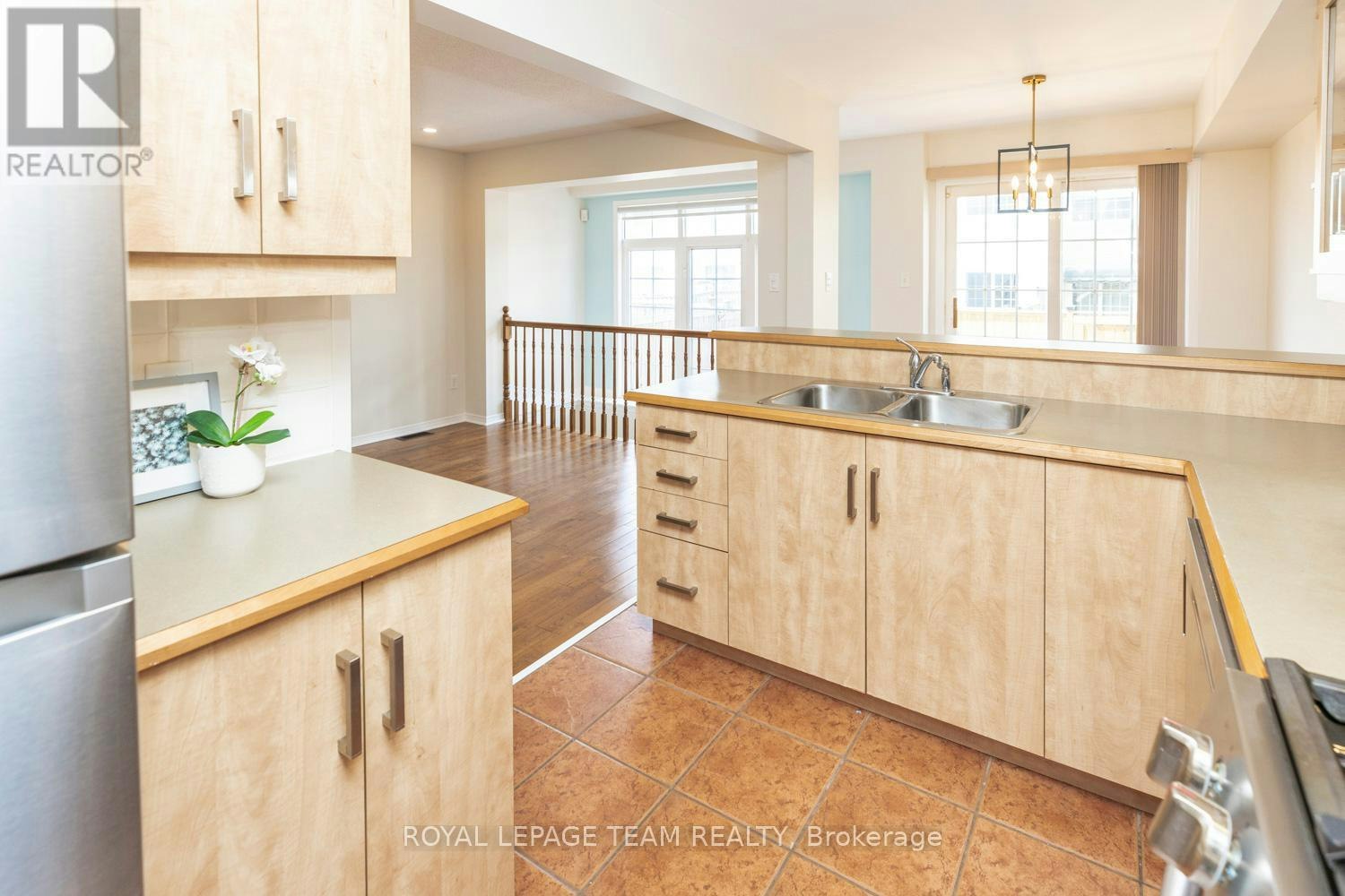 25 Kirkstone Private, Ottawa, ON, K2J 5E7 - 20