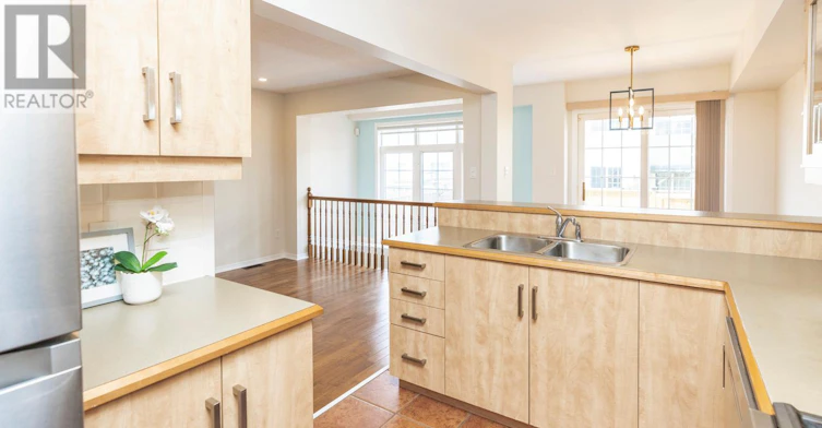 25 Kirkstone Private, Ottawa, ON, K2J 5E7 - 20