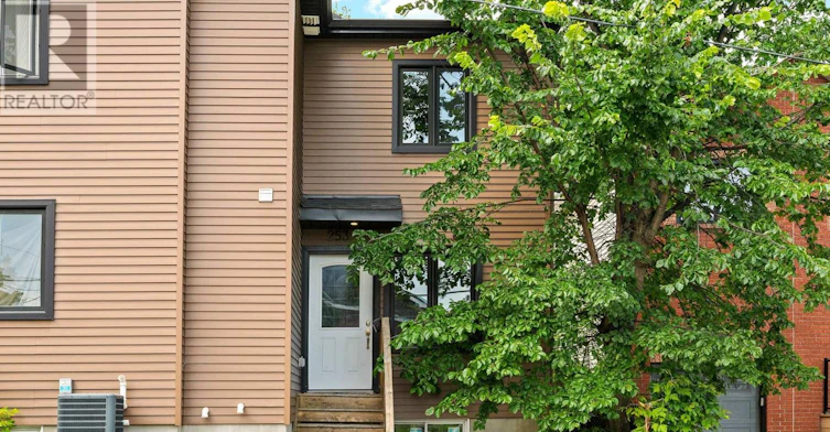 253 Deschamps Avenue, Ottawa, ON, K1L 5Z2