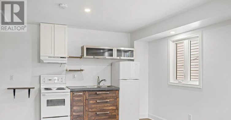 253 Deschamps Avenue, Ottawa, ON, K1L 5Z2 - 4