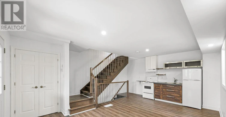 253 Deschamps Avenue, Ottawa, ON, K1L 5Z2 - 3