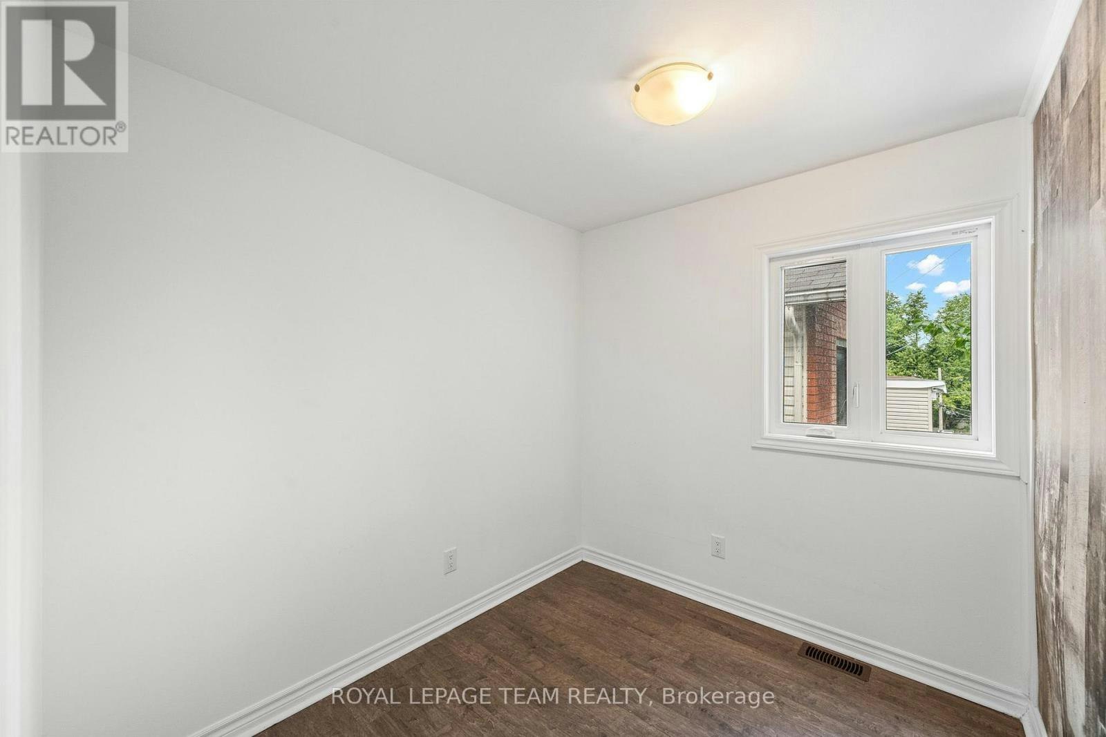 253 Deschamps Avenue, Ottawa, ON, K1L 5Z2 - 10