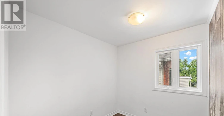 253 Deschamps Avenue, Ottawa, ON, K1L 5Z2 - 10