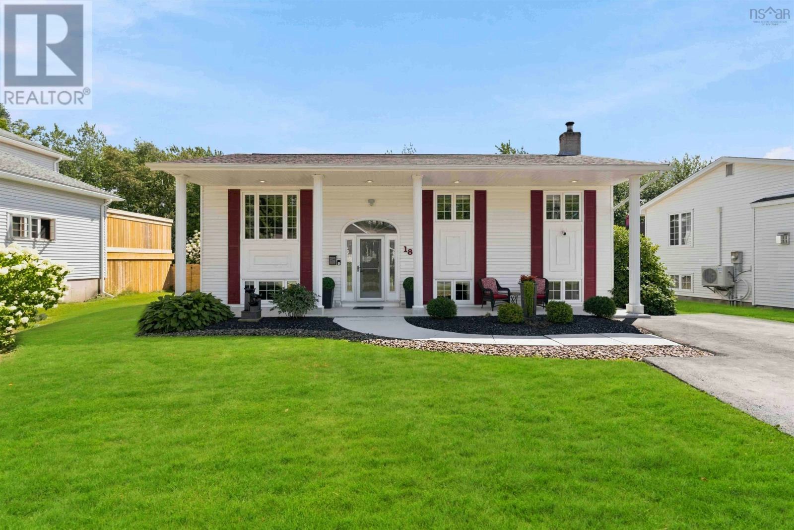 18 P Thomas Drive, Portland Estates, Dartmouth, NS, B2W 6A1
