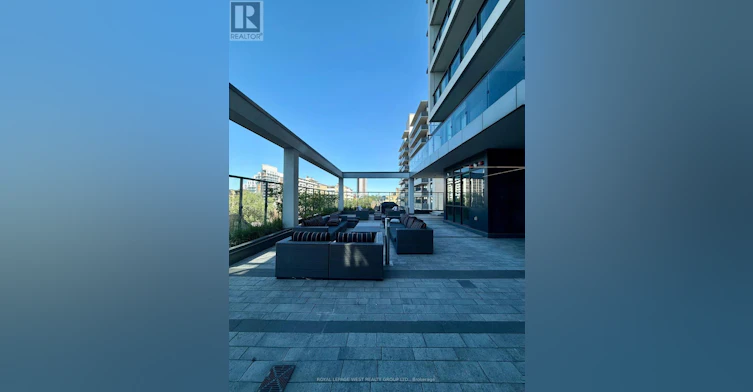 403-1486 Bathurst Street, Toronto, ON, M5P 3G9 - 24