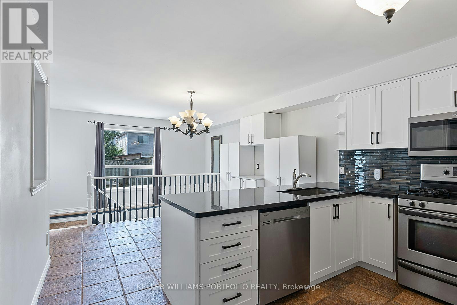 1023 Roseheath Street, Oshawa, ON, L1K 2P9 - 14