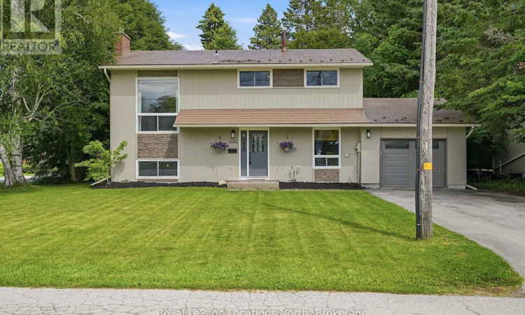 2595 6th Avenue W