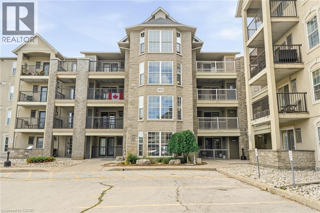 108-1451 Walkers Line, Burlington, ON, L7M 4P1