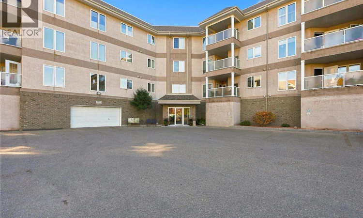 208-2885 Arens Road