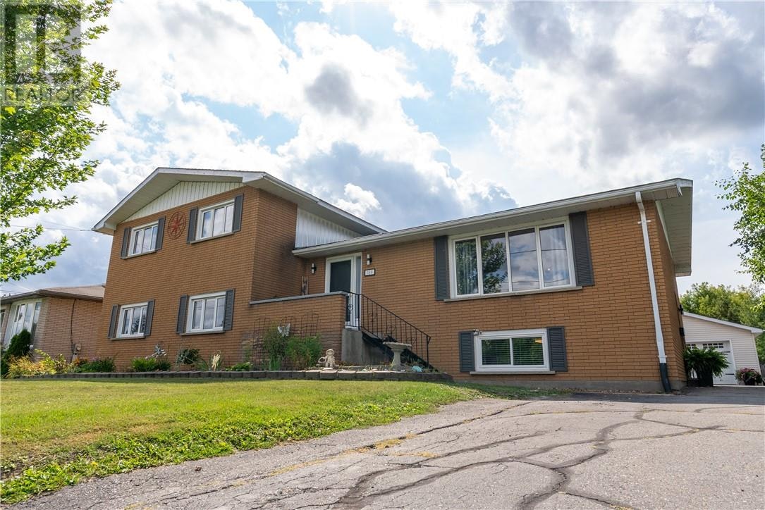 189 Rayside Avenue, Greater Sudbury, ON, P0M 1B0