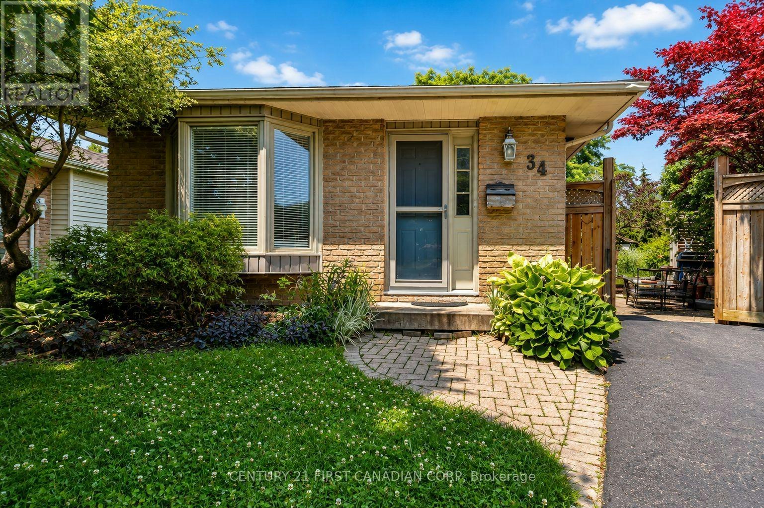 34 Speight Court, London, ON, N5V 3J3
