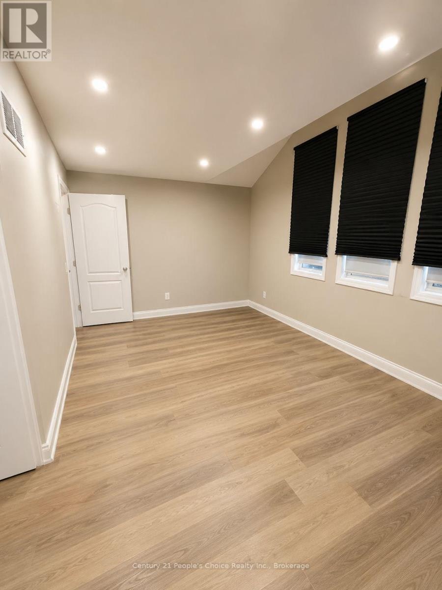 670 Macbeth Heights, Mississauga, ON, L5W 1E5 - 4