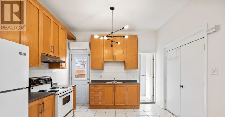 FRONT-112 Ossington Avenue, Toronto, ON, M6J 2Z4 - 7